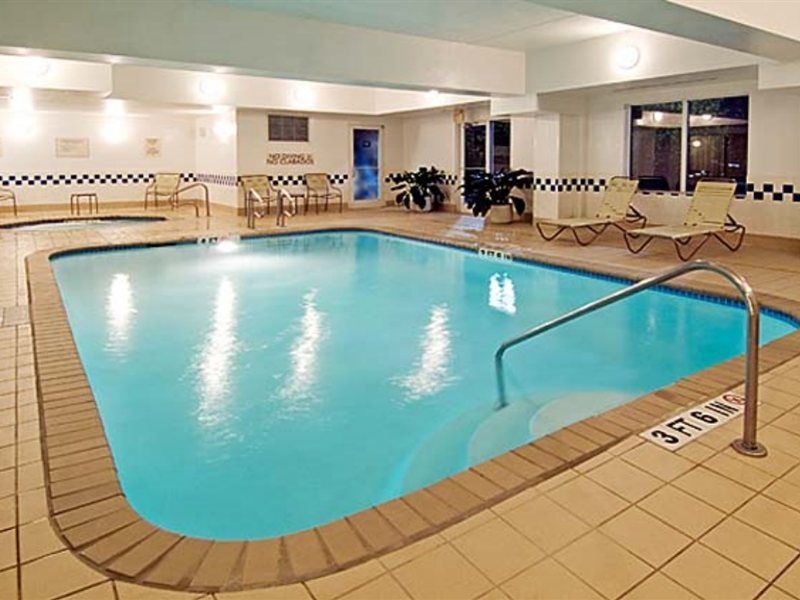 Fairfield & By Marriott Airport/north Star Mall Hotel