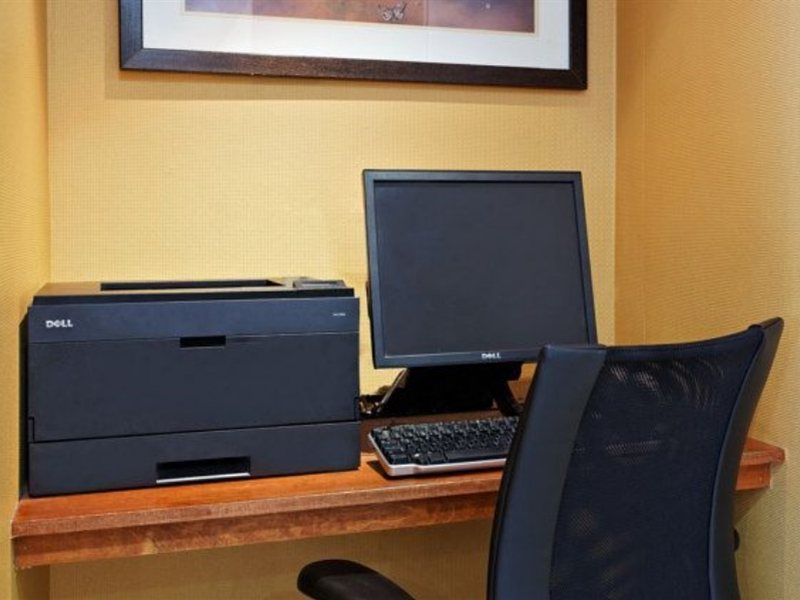 Fairfield & By Marriott Airport/north Star Mall Hotel 3*
