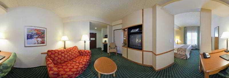 Fairfield & By Marriott Airport/north Star Mall Hotel